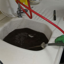 Petek temizleme hakk�nda, nedir ve gerekli midir sorusunun cevab� i�in t�klay�n.